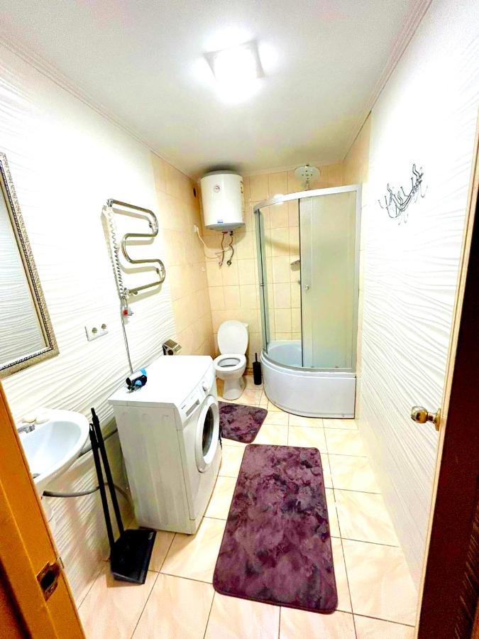 Центр Парковка Кондиціонер Квартираwifi İvano-Frankivsk Dış mekan fotoğraf